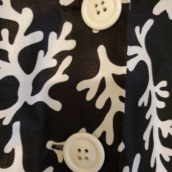 𝅺LE Bos Petite Black and White Lined Jacket - Picture 5 of 8